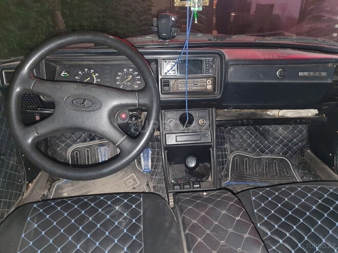 LADA (VAZ) 2107 2000, 25,636 km - 1.6 л - Saatlı