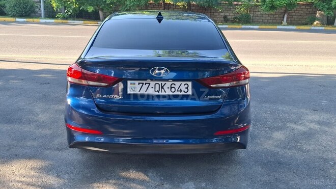 Hyundai Elantra 2016, 218,871 km - 2.0 л - Zaqatala