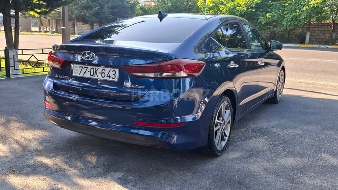 Hyundai Elantra 2016, 218,871 km - 2.0 л - Zaqatala