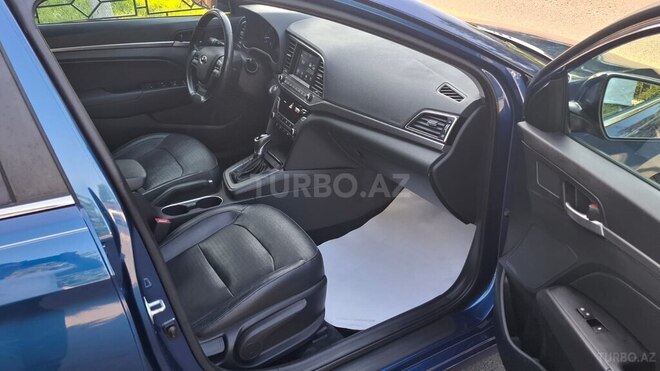 Hyundai Elantra 2016, 218,871 km - 2.0 л - Zaqatala