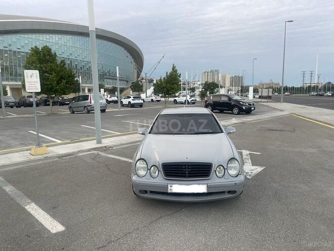 Mercedes CLK 320 1999, 517,000 km - 3.2 л - Bakı