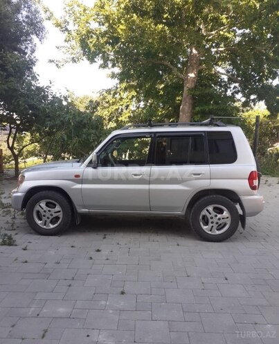 Mitsubishi Pajero io 2001, 330,000 km - 1.8 л - Bakı