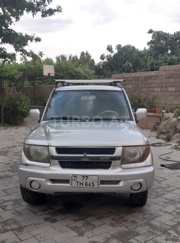 Mitsubishi Pajero io 2001, 330,000 km - 1.8 л - Bakı