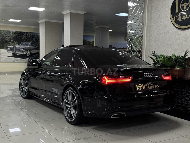 Audi A6-11
