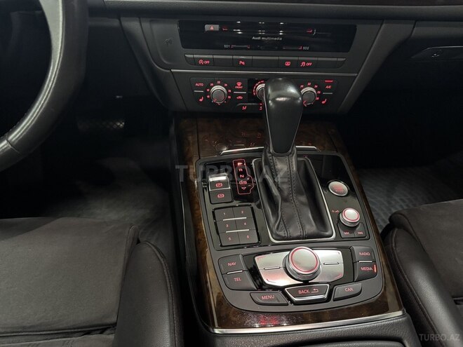 Audi A6-21