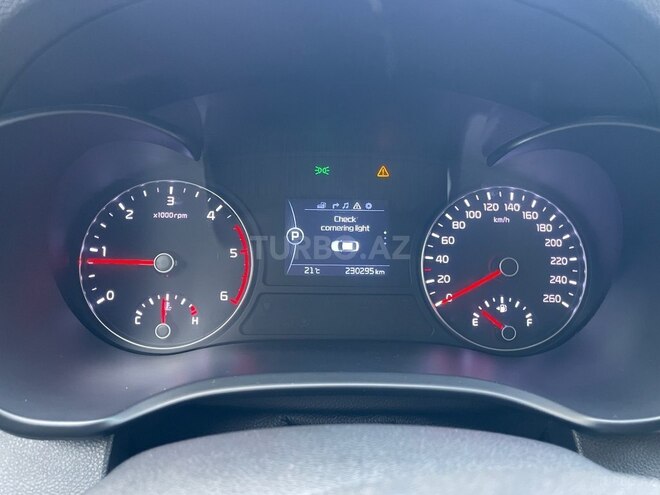 Kia K5-12