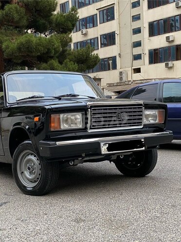 LADA (VAZ) 2107-1