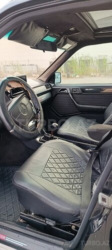 Mercedes E 200 1993, 100,000 km - 2.0 l - Bakı