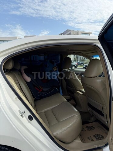 Honda Accord-11