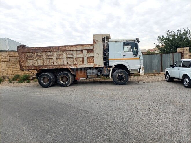 HOWO Sinotruk 2013, 250,000 km - 9.5 l - Bakı