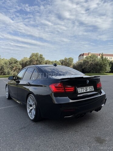 BMW 320-12