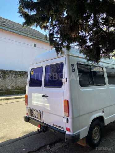 Mercedes 208 D 1995, 325,444 km - 2.3 л - Astara