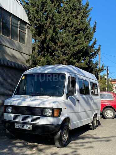 Mercedes 208 D 1995, 325,444 km - 2.3 л - Astara