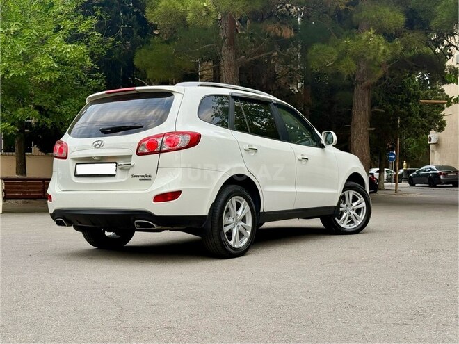Hyundai Santa Fe-8