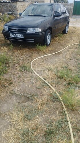 Opel Astra 1994, 411,521 km - 1.6 l - Sumqayıt