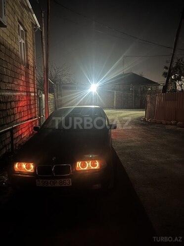 BMW 318 1994, 93,000 km - 1.8 l - Bakı