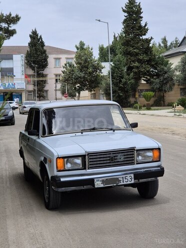 LADA (VAZ) 2107 2006, 150,000 km - 1.6 l - Salyan