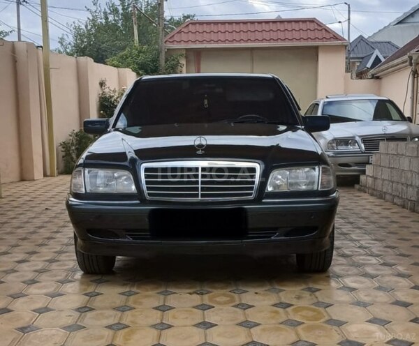 Mercedes C 200 2000, 270,000 km - 2.0 л - Ağcabədi