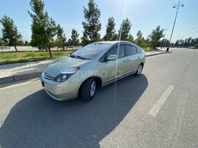 Toyota Prius-3