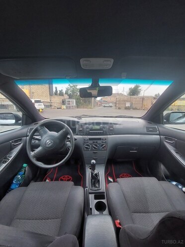Toyota Corolla 2004, 295,000 km - 1.4 л - Bakı