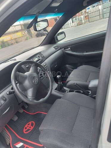 Toyota Corolla 2004, 295,000 km - 1.4 л - Bakı