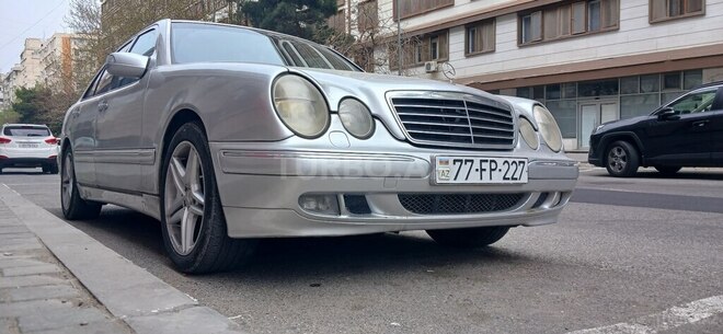 Mercedes E 320 1999, 493,000 km - 3.2 l - Bakı