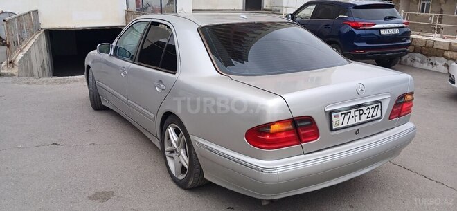 Mercedes E 320 1999, 493,000 km - 3.2 l - Bakı