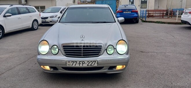 Mercedes E 320 1999, 493,000 km - 3.2 l - Bakı