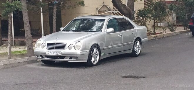 Mercedes E 320 1999, 493,000 km - 3.2 l - Bakı