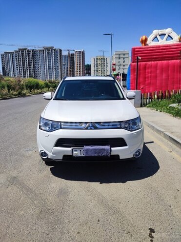 Mitsubishi Outlander 2014, 109,000 km - 2.4 l - Bakı