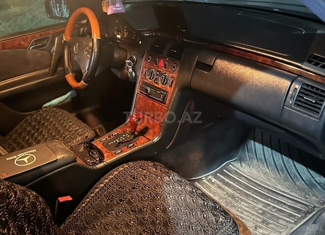 Mercedes E 230 1997, 369,734 km - 2.3 l - Bərdə