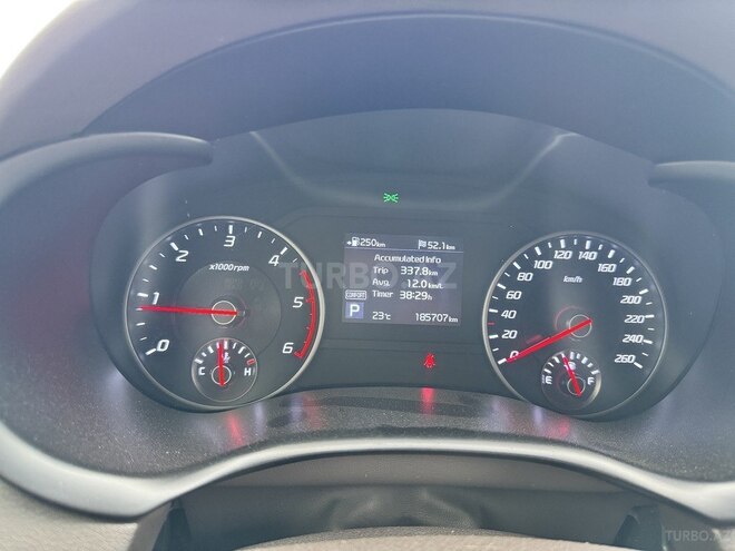 Kia Stinger-13