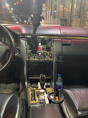 Mercedes E 320 2000, 446,000 km - 3.2 l - Bakı