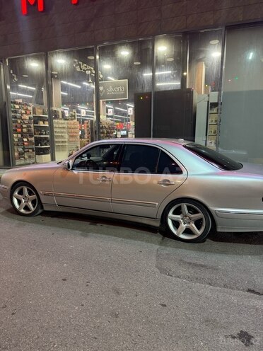 Mercedes E 320 2000, 446,000 km - 3.2 l - Bakı