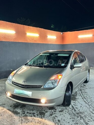 Toyota Prius-2