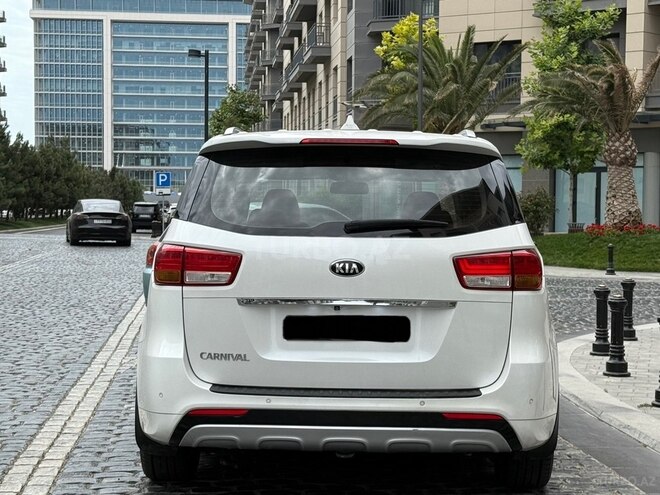 Kia Carnival 2015, 210,000 km - 2.2 l - Bakı
