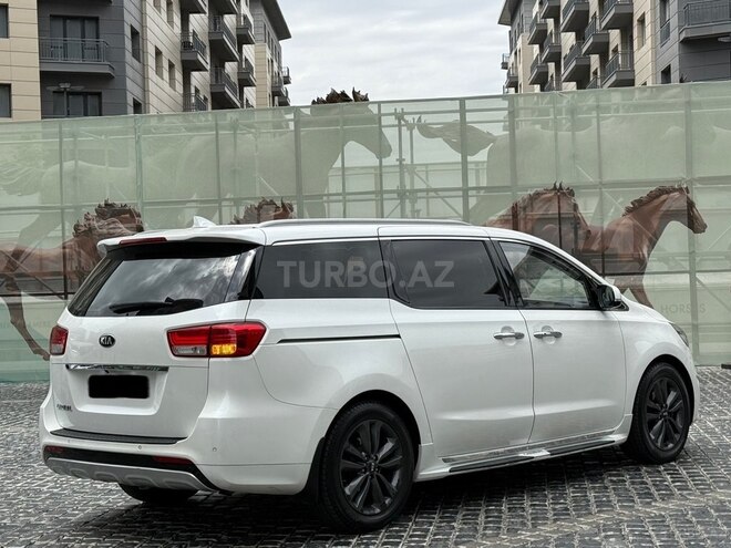 Kia Carnival 2015, 210,000 km - 2.2 l - Bakı