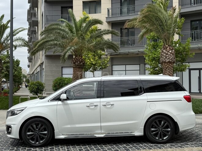 Kia Carnival 2015, 210,000 km - 2.2 l - Bakı