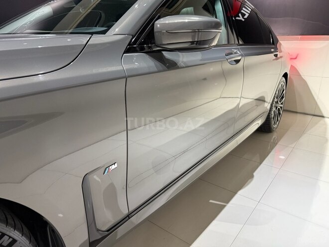 BMW 740-10