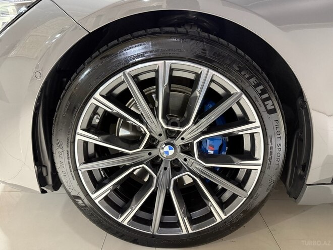 BMW 740-13