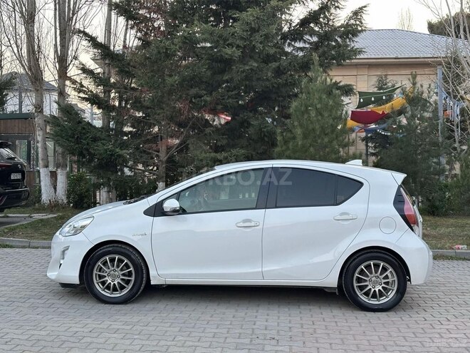Toyota Aqua 2016, 172,000 km - 1.5 l - Bakı