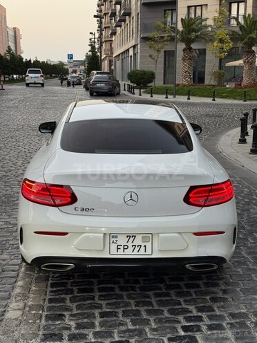 Mercedes C 300 2019, 80,000 km - 2.0 l - Bakı