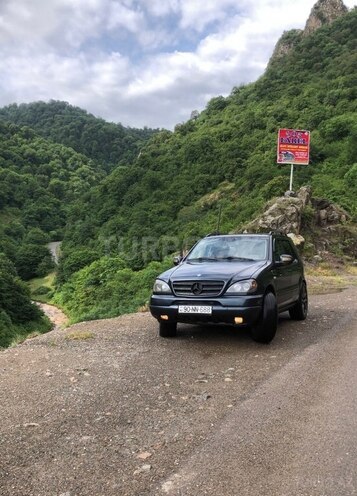 Mercedes ML 320 4MATIC 2001, 358,000 km - 3.2 l - Bakı