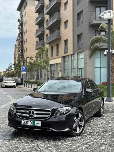 Mercedes E 220 d 4MATIC 2019, 145,500 km - 2.0 l - Bakı