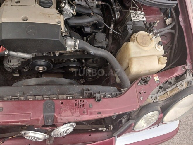 Mercedes E 200 1999, 289,000 km - 2.0 l - Bərdə