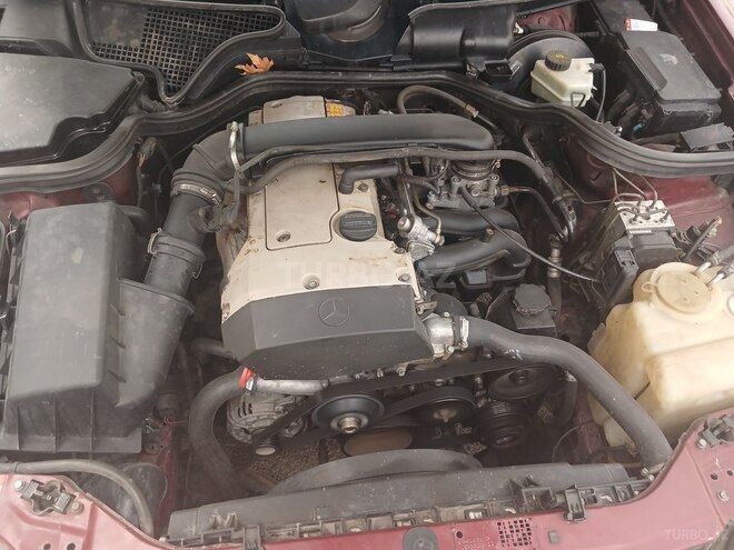 Mercedes E 200 1999, 289,000 km - 2.0 l - Bərdə