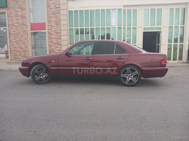 Mercedes E 200 1999, 289,000 km - 2.0 l - Bərdə