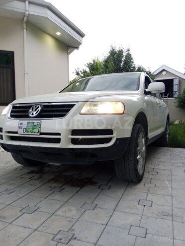 Volkswagen Touareg-3