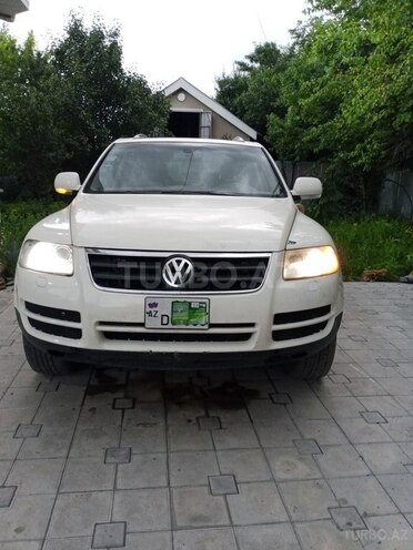 Volkswagen Touareg-1