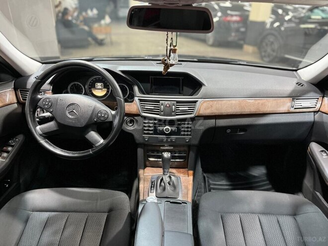 Mercedes E 220 d 2011, 250,000 km - 2.2 л - Sumqayıt